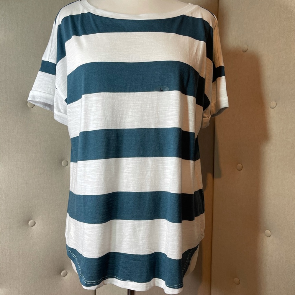 Maurices 24/7 Tee size large